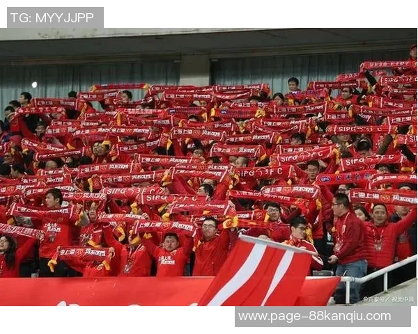 上海上港迎战胜利船全力争胜展现球队实力与风采 上海上港迎战胜利船全力争胜展现球队实力与风采