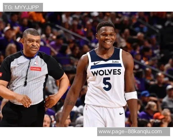 广东与山东篮球赛激战正酣谁能在这场对决中笑到最后